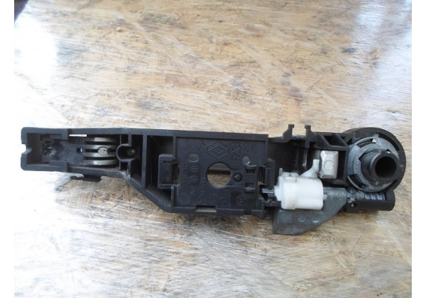 Ручка зовнішня права передня Renault Clio III, 8200226526